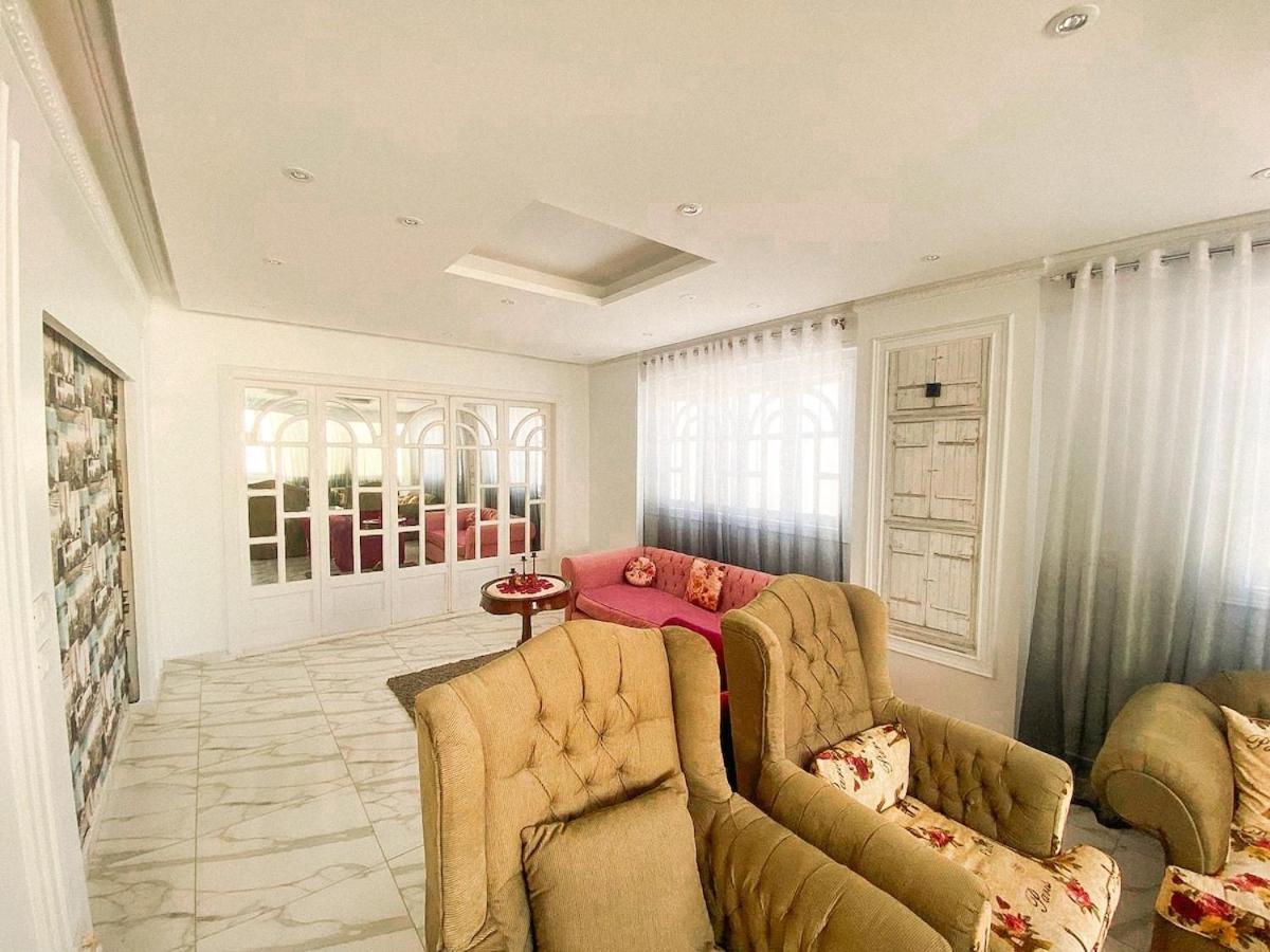 Luxurious In Loran 250m2 Apartmán